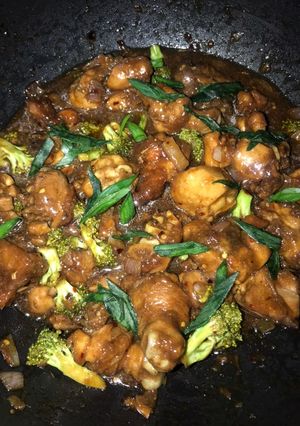 A picture of Mangolian sauce.