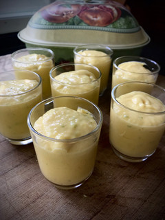 Una foto de Mousse de mango