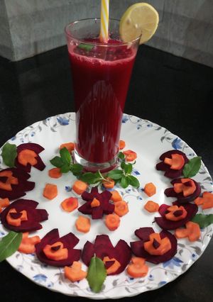 A picture of Beet carrot jouice.