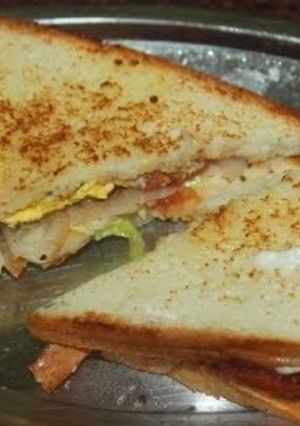 सैंडविच(sandwich recipe in hindi) रेसिपी मुख्य फोटो