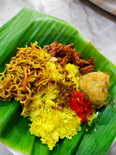 Foto resep Nasi Kuning Ricecooker (Vegan)