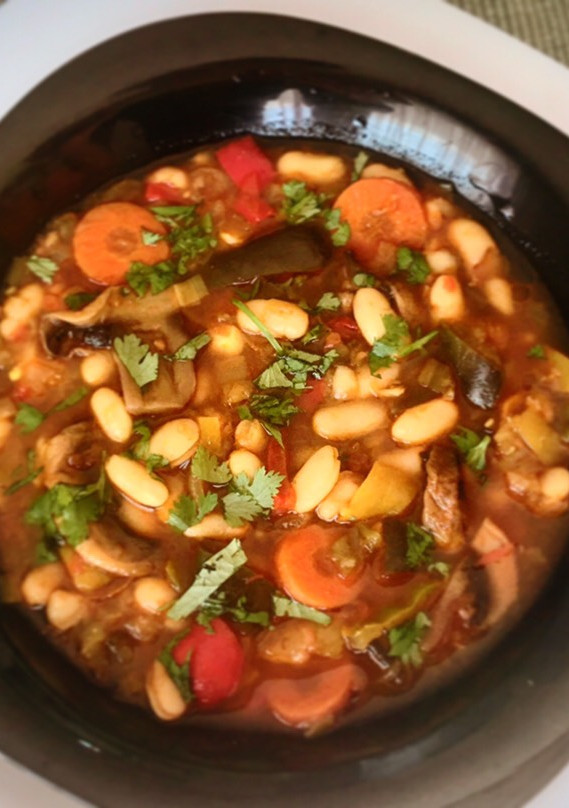 Una foto de “Potaje “ de alubias blancas con verduras