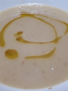Una foto de Sopa crema de cebolla