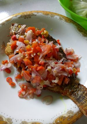 Foto resep Ikan nila goreng sambal dabu dabu