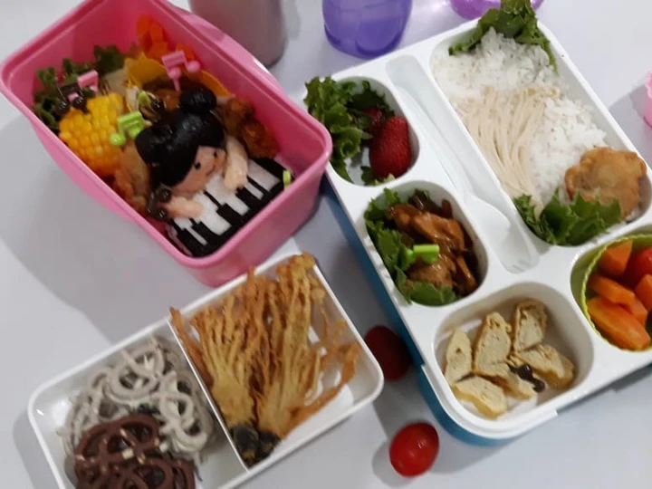 Langkah Mudah untuk Menyiapkan Resep Mommy bento pianis enoki crispy yang Enak Banget Anti Ribet, Menggugah Selera