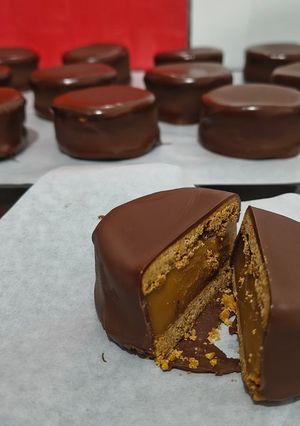 Una foto de Alfajores marplatenses (argentinos)