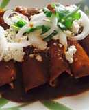 Enmoladas de queso caseras a mi estilo💖