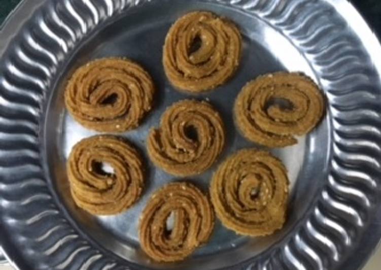 How to Prepare Homemade Murukku