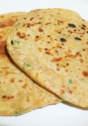 A picture of Methi (fenugreek) Masala Paratha.