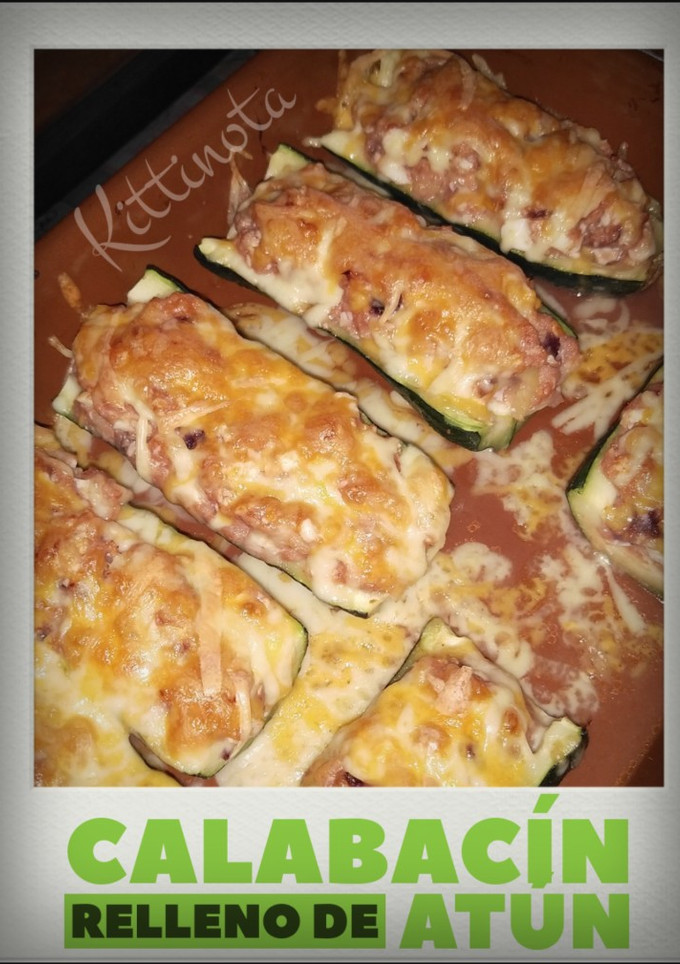 Una foto de Calabacín relleno de atún (Thermomix)