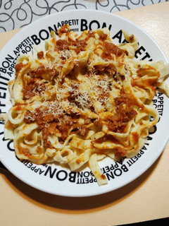 Una foto de Fideos caseros con salsa bolognesa