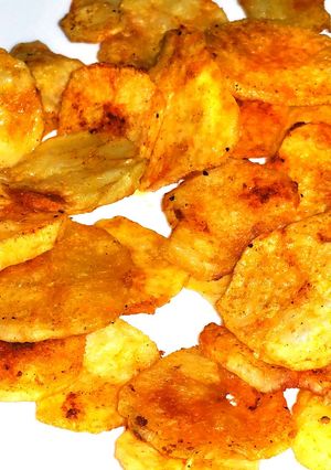 Фото Фантастически вкусные картофельные чипсы - домашний рецепт.