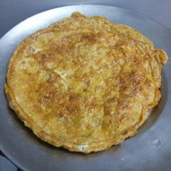 A picture of Peri peri omelette.