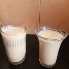 A picture of Chickoo Milk Shake.