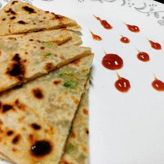A picture of Spring onions pancake.