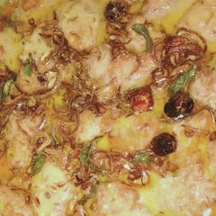 A picture of Karhi pakora.