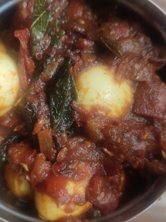 காடை முட்டை மாஸ் (Kaadai muttai mass recipe in tamil) செய்முறை முக்கிய புகைப்படம்