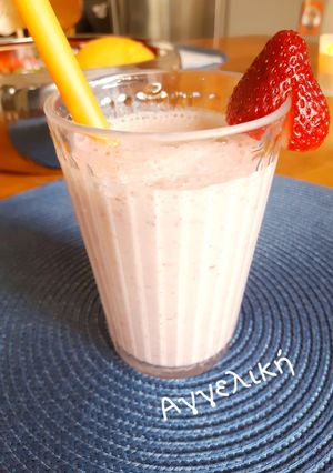 Φωτογραφία της συνταγής Παιδικό smoothie φράουλας 🍓