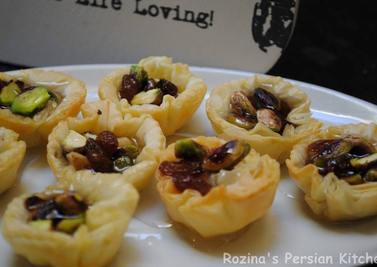 Simple Way to Prepare Award-winning Raisins-Pistachio Baklava