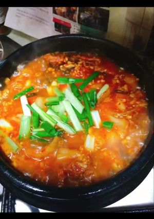 Hình của món Canh kimchi.