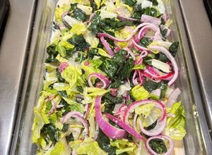 Una foto de Ensalada mixta *Fresca con Limón*