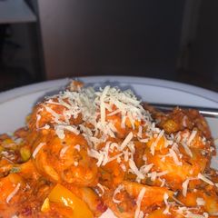 A picture of Keema cheese pasta shells.