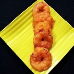 A picture of Apple jalebi.