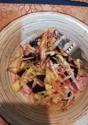 Una foto de Ensalada de lechuga y betabel, betarraga, remolacha