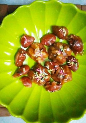 A picture of Jaggery - Walnut Toffee.