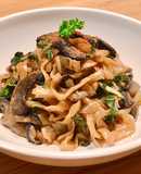 🌱 Mì Nưa Xào Nấm Mỡ & Lá Cải Bẹ Trắng (Vegan)