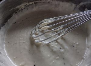 Una foto de Bechamel o salsa blanca