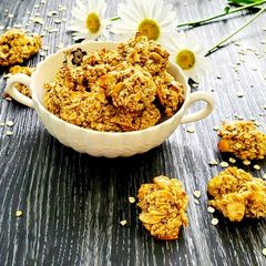 A picture of Oatmeal Almonds Balls.