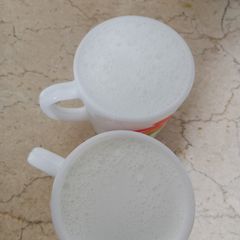 A picture of Meethi lassi.