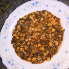 A picture of Chanay ki dal palak.