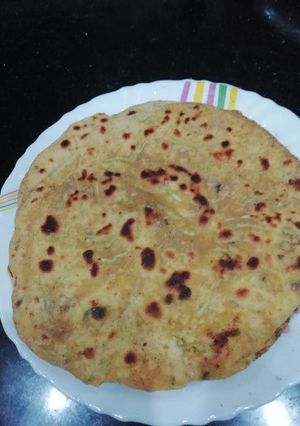 A picture of Lauki Thepla.