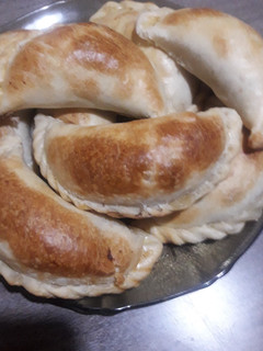 Una foto de Empanadas de caballa y choclo