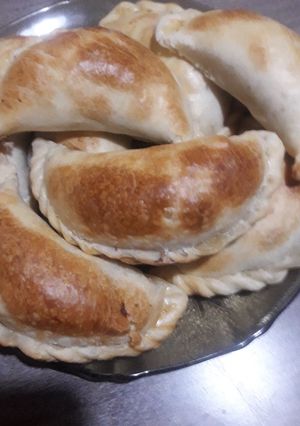 Una foto de Empanadas de caballa y choclo