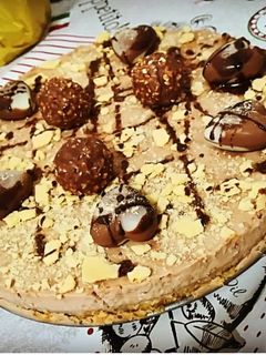 Una foto de Tarta de Ferrero Rocher
