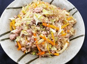 Hình của món Miến xào thịt băm.