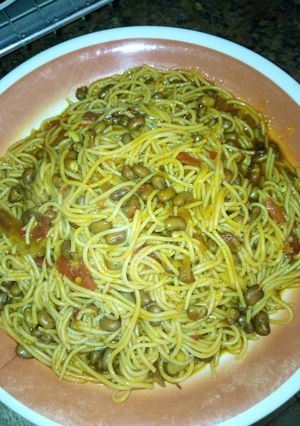 A picture of Jallop Spagetti wit beans.