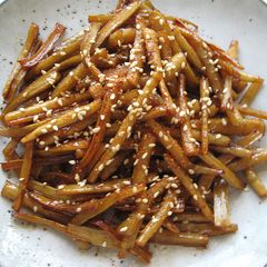 A picture of Gobō ‘Kimpira’ With Vinegar.