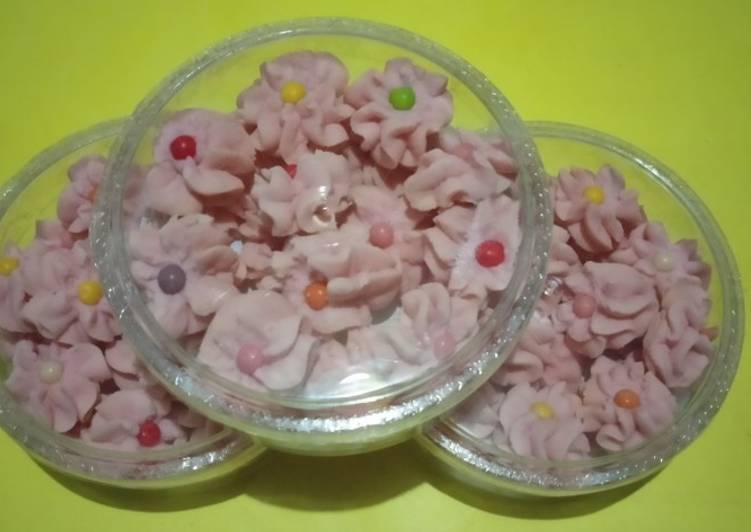 Resep Kuker Semprit Cocopandan yang Enak