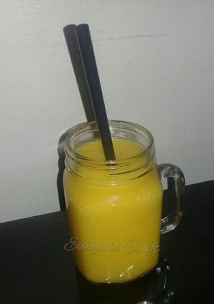 A picture of Mango Lemonade.