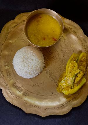 A picture of Potol Posto (পটল পোস্ত).