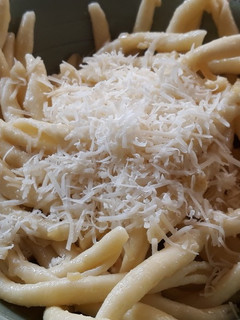 Una foto de Maccheroni al ferreto al toque de ajo y guindilla