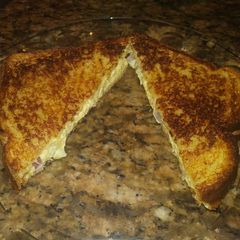A picture of Grilled tuna sandwich.
