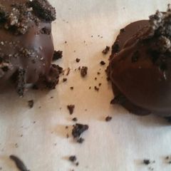 A picture of Oreo Truffles.