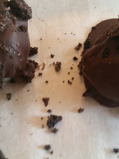 A picture of Oreo Truffles.