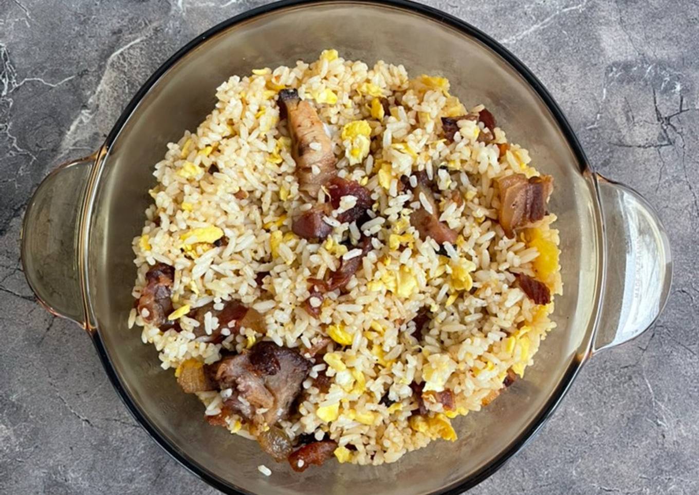 Nasi goreng apa adanya (nasi campur disulap jadi nasi goreng)