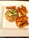 Arroz Chaufa de Cecina con pollo Tipakay